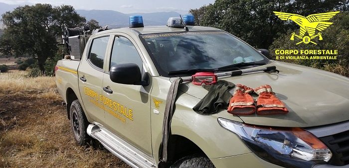 Ancora fiamme nell’Isola, elicotteri della forestale sorvolano Sagama