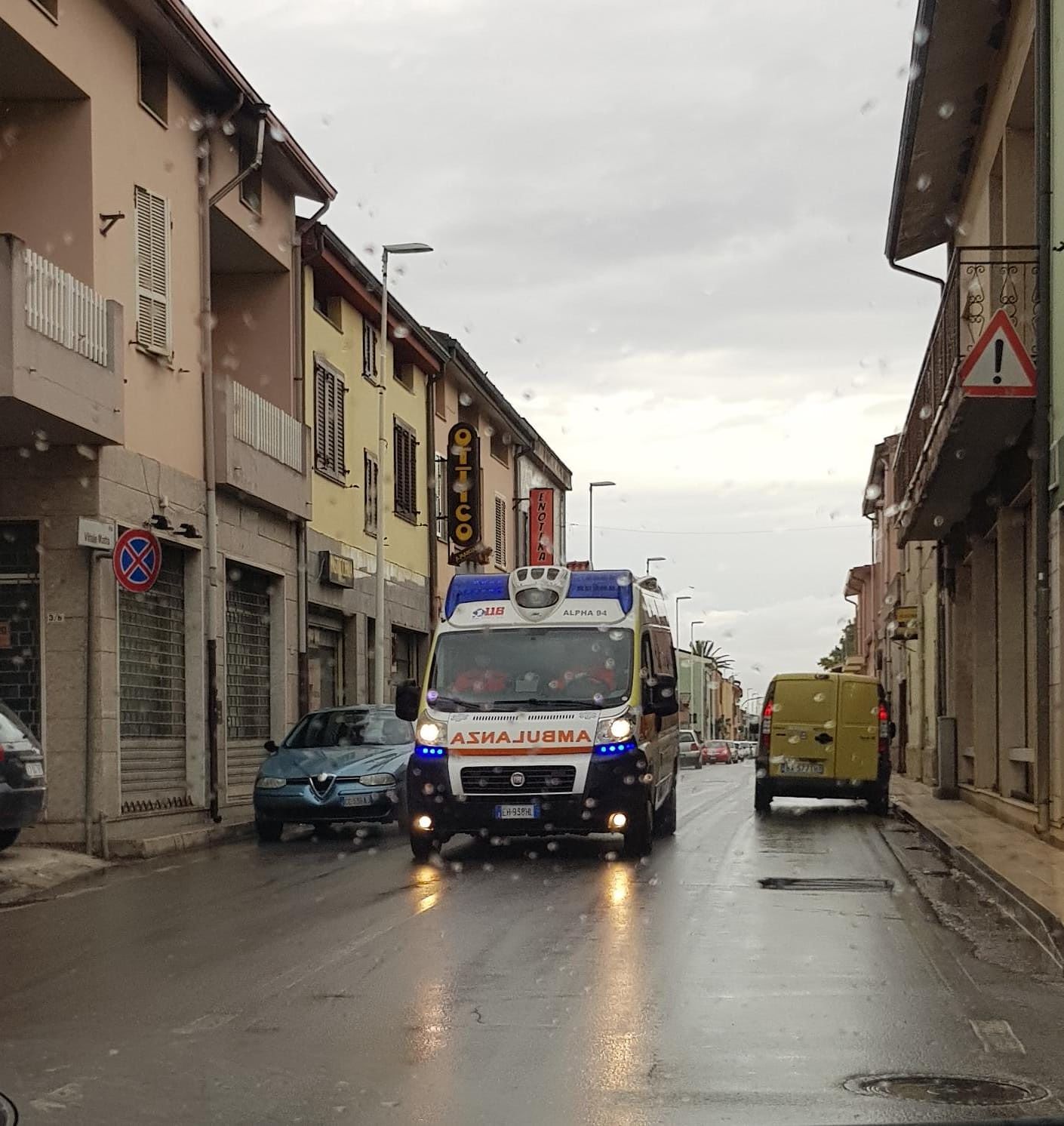 Incidente domestico a Serramanna: un uomo si ferisce con una motosega
