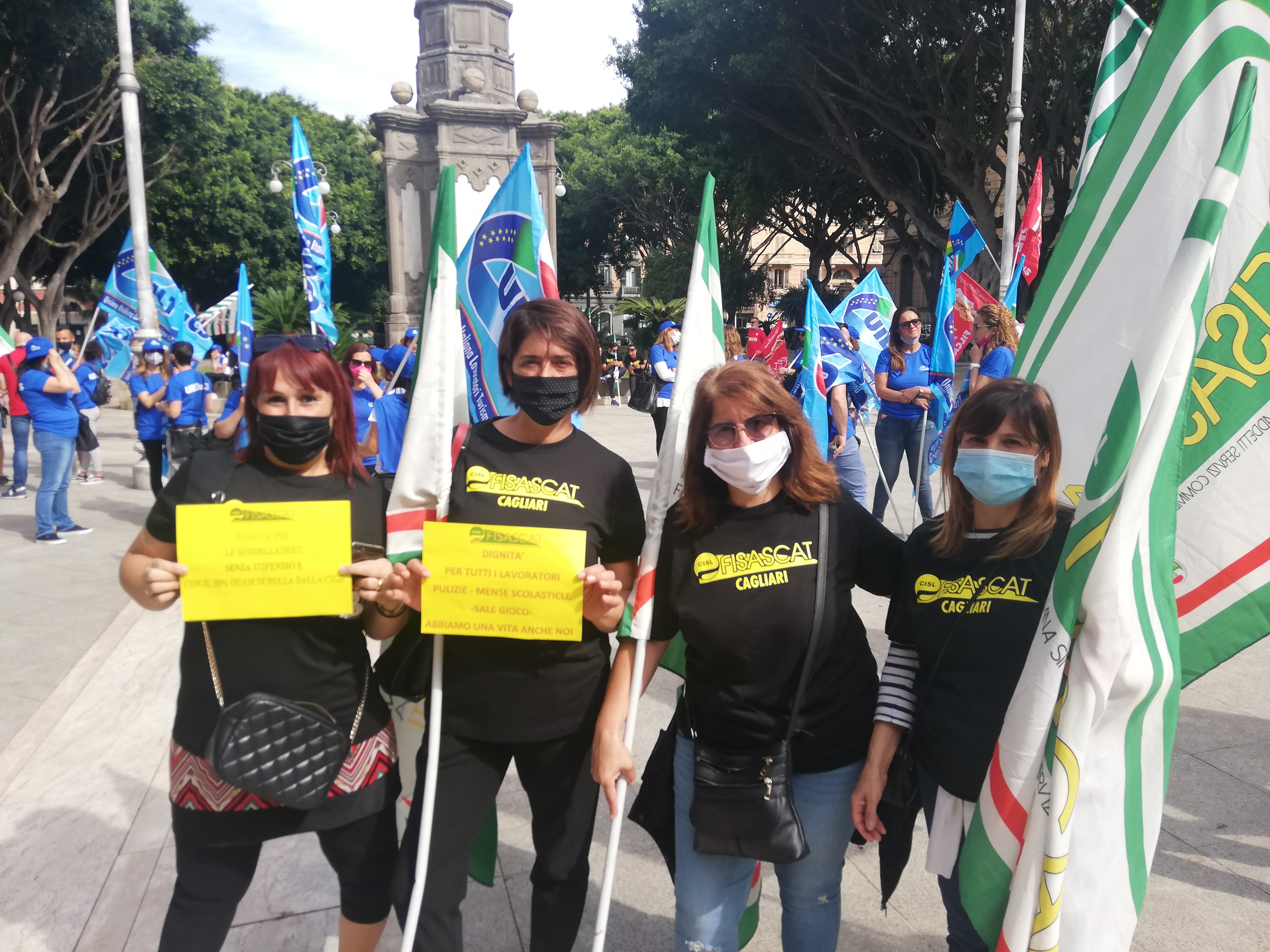 Cagliari, addetti alle mense e sale gioco disperati: “Soldi finiti, fateci tornare al lavoro”