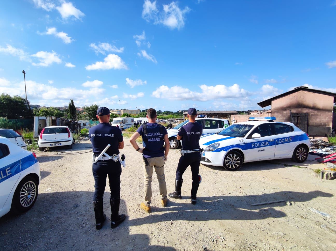 Sequestrate due discariche abusive nel campo nomadi: sei indagati a Sassari