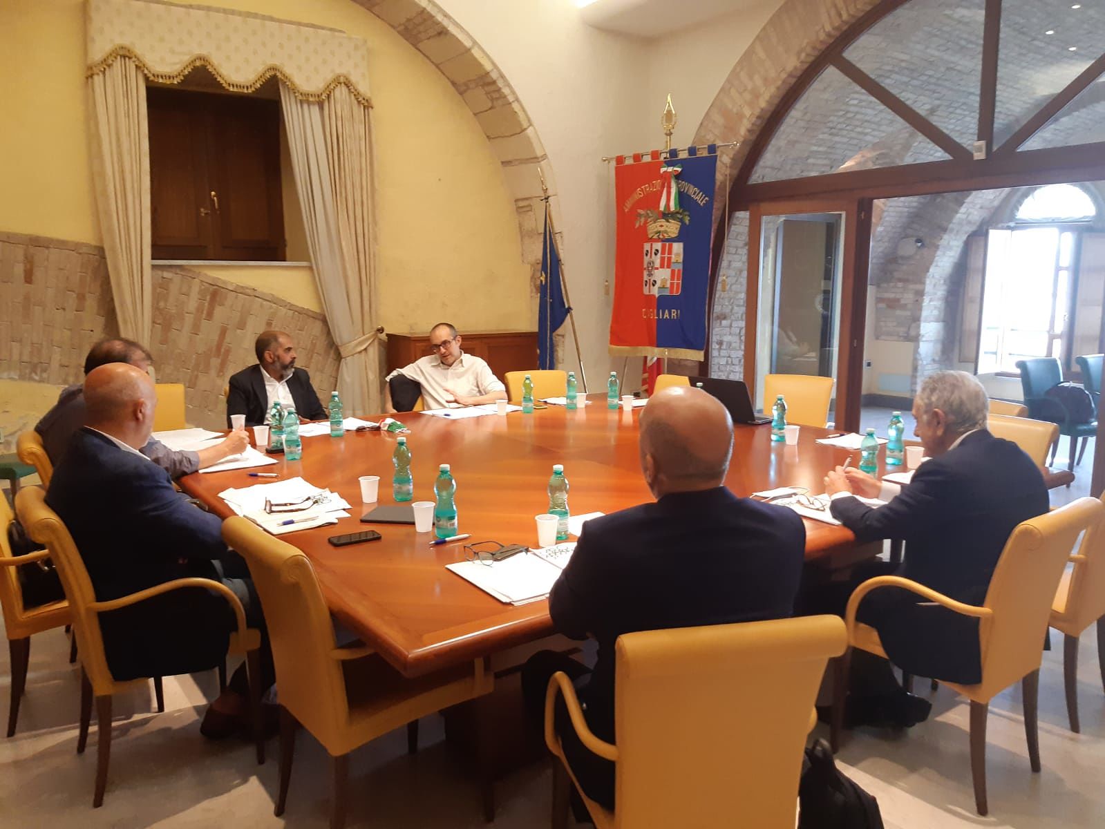 “Cagliari, un bando per dare soldi a fondo perduto alle piccole e medie imprese della Città Metropolitana”