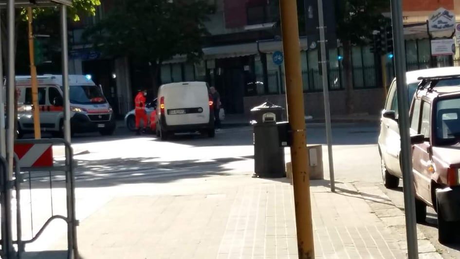 Cagliari, 63enne travolta da un’auto mentre attraversa in via Castiglione