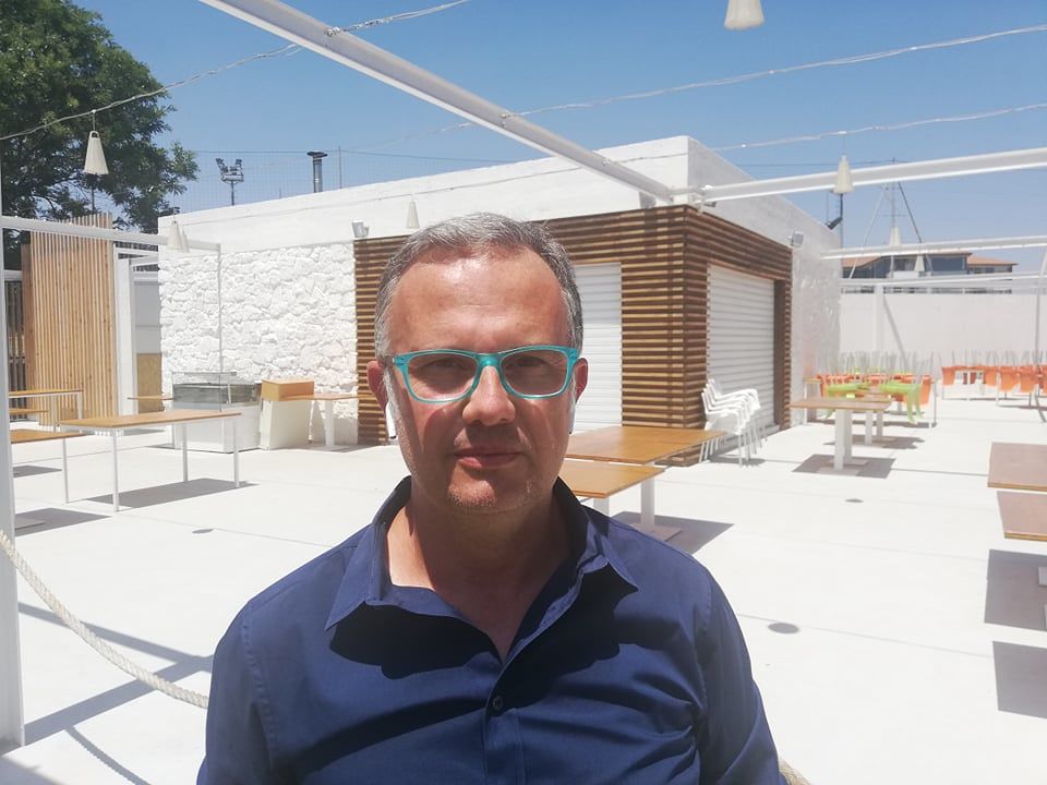 Cagliari, zero controlli al parco della Fonsarda: “Chi protegge di notte la mia pizzeria?”