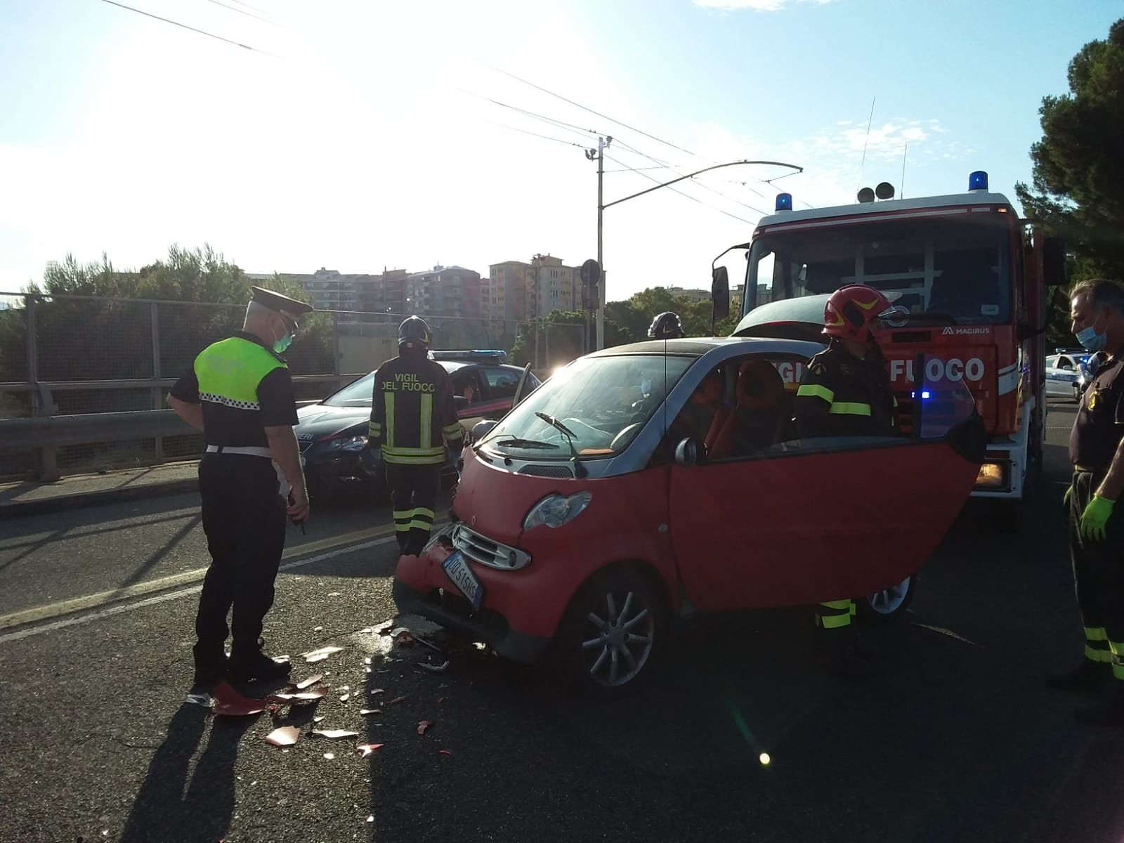Cagliari, incidente sul ponte Vittorio: un ferito. Traffico in tilt