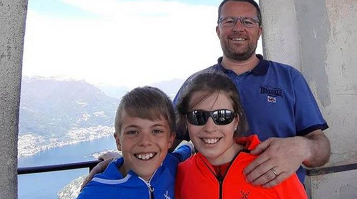 Elena e Diego, i gemellini ammazzati dal padre che scrive un sms alla mamma: “Non li rivedrai più”