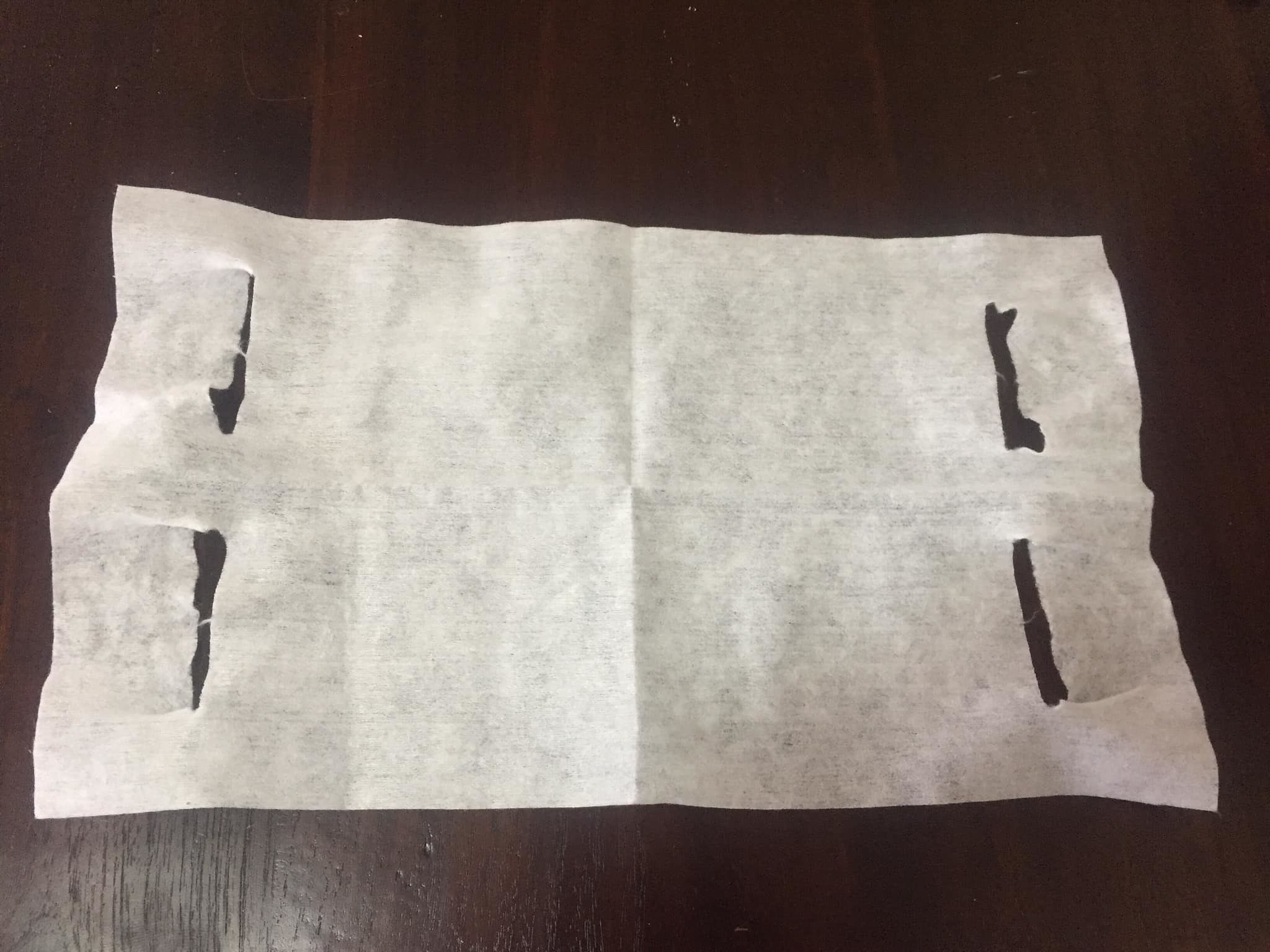 Sardegna, è polemica sulle nuove mascherine inviate dalla Regione: “Questa è la qualità”