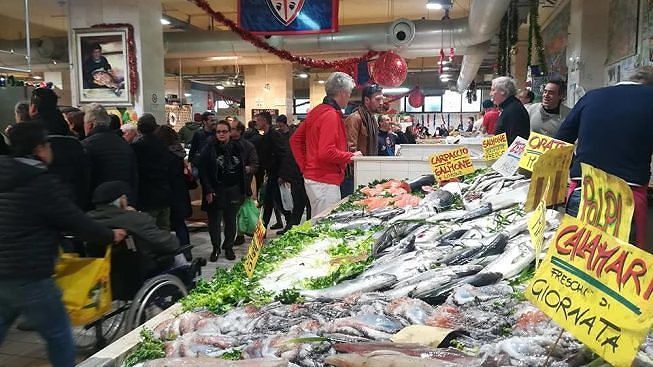 Lotta al Covid, via alla pulizia dei climatizzatori nei mercati di Cagliari
