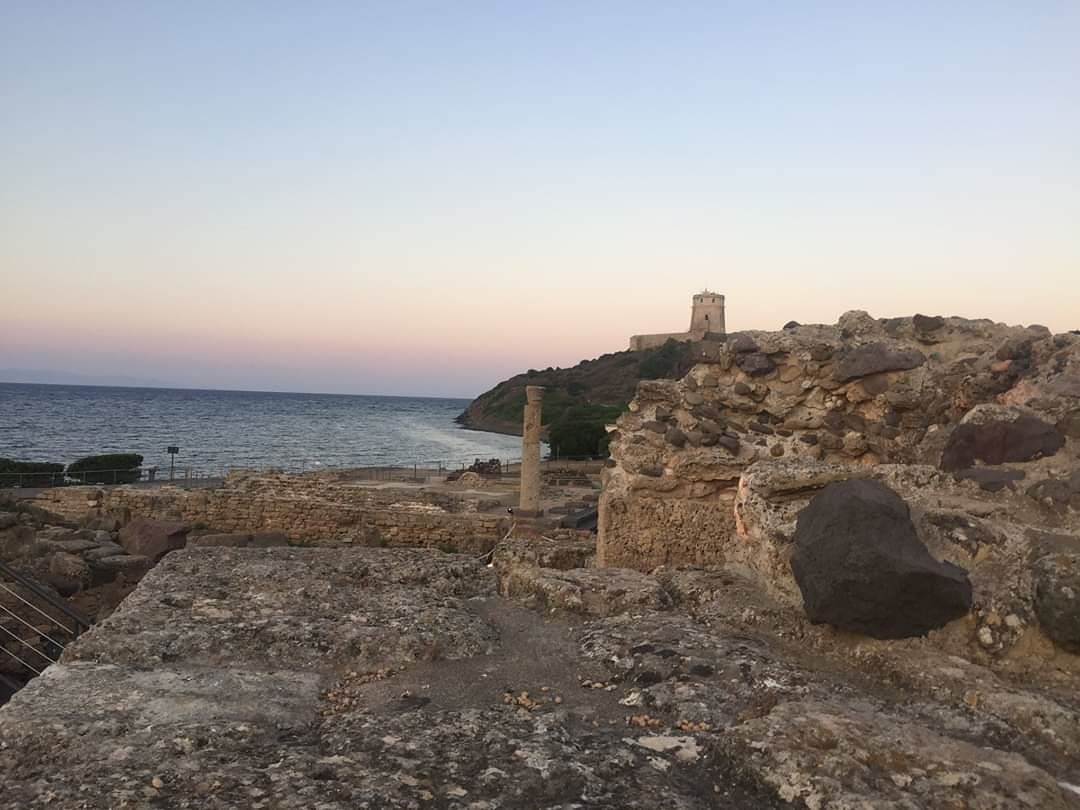 La magia di Nora, visite alle rovine anche dopo il tramonto
