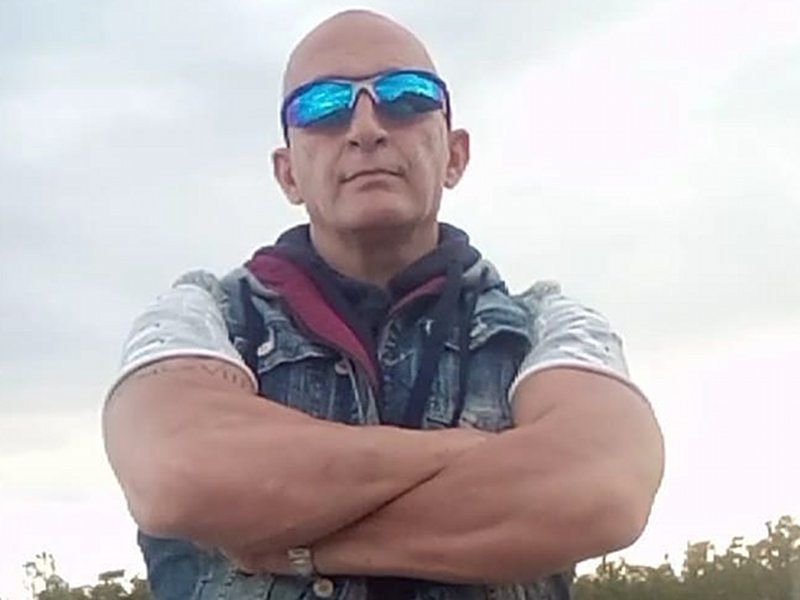 Monastir, mastelli rubati e auto riempita di escrementi: “Costretto a proteggermi con tre telecamere”