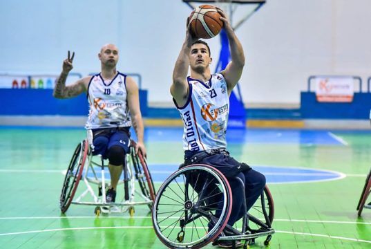Cagliari, il caso esplode in Consiglio: “La giunta Truzzu boccia il centro sportivo per disabili”