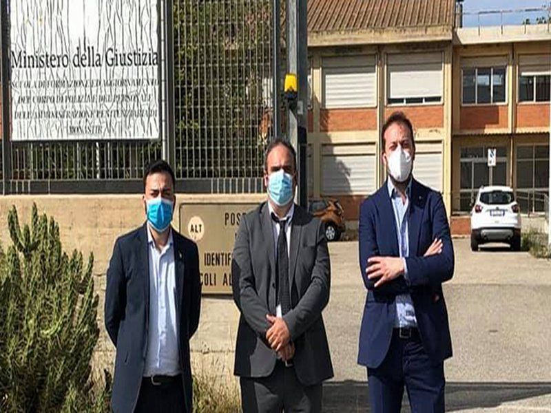 “Migrante positivo al Covid in Sardegna, Di Maio e Lamorgese devono fermare i flussi”