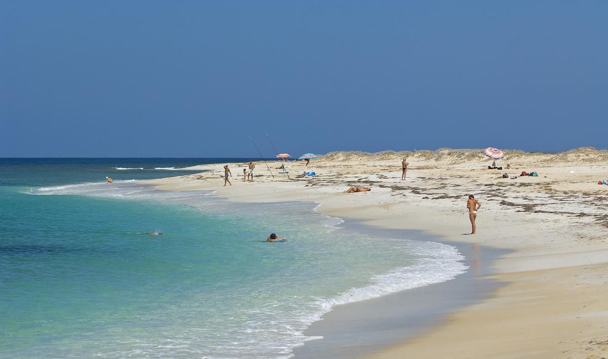 “SpiaggiaTi” al mare in sicurezza a Cabras: ecco l’app che segnala gli assembramenti in spiaggia