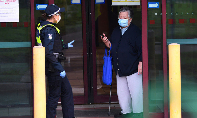 Coronavirus, Melbourne torna in lockdown