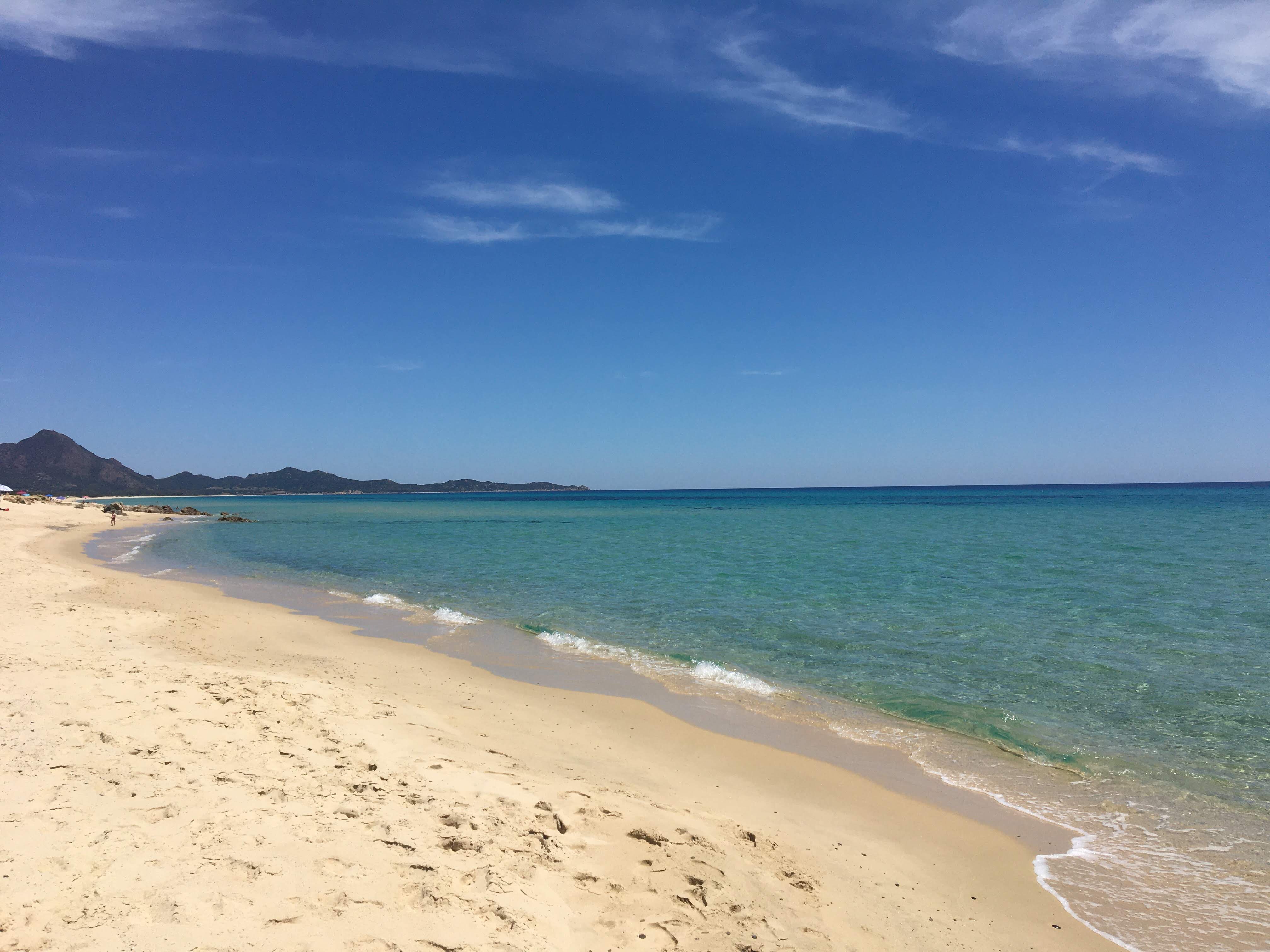 “Mare stupendo e incredibile”, ecco Costa Rei nello scatto di Alberto