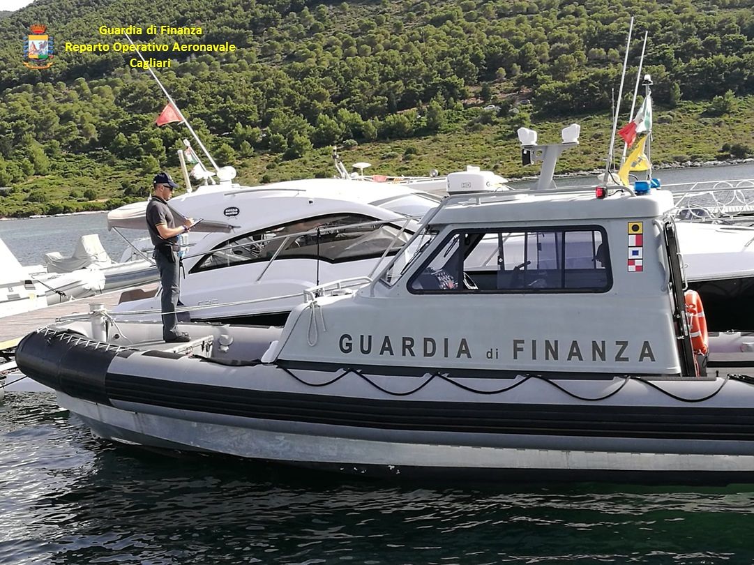 Yacht di lusso ormeggiati ad Alghero ma “nascosti” al fisco, valgono 3 milioni di euro