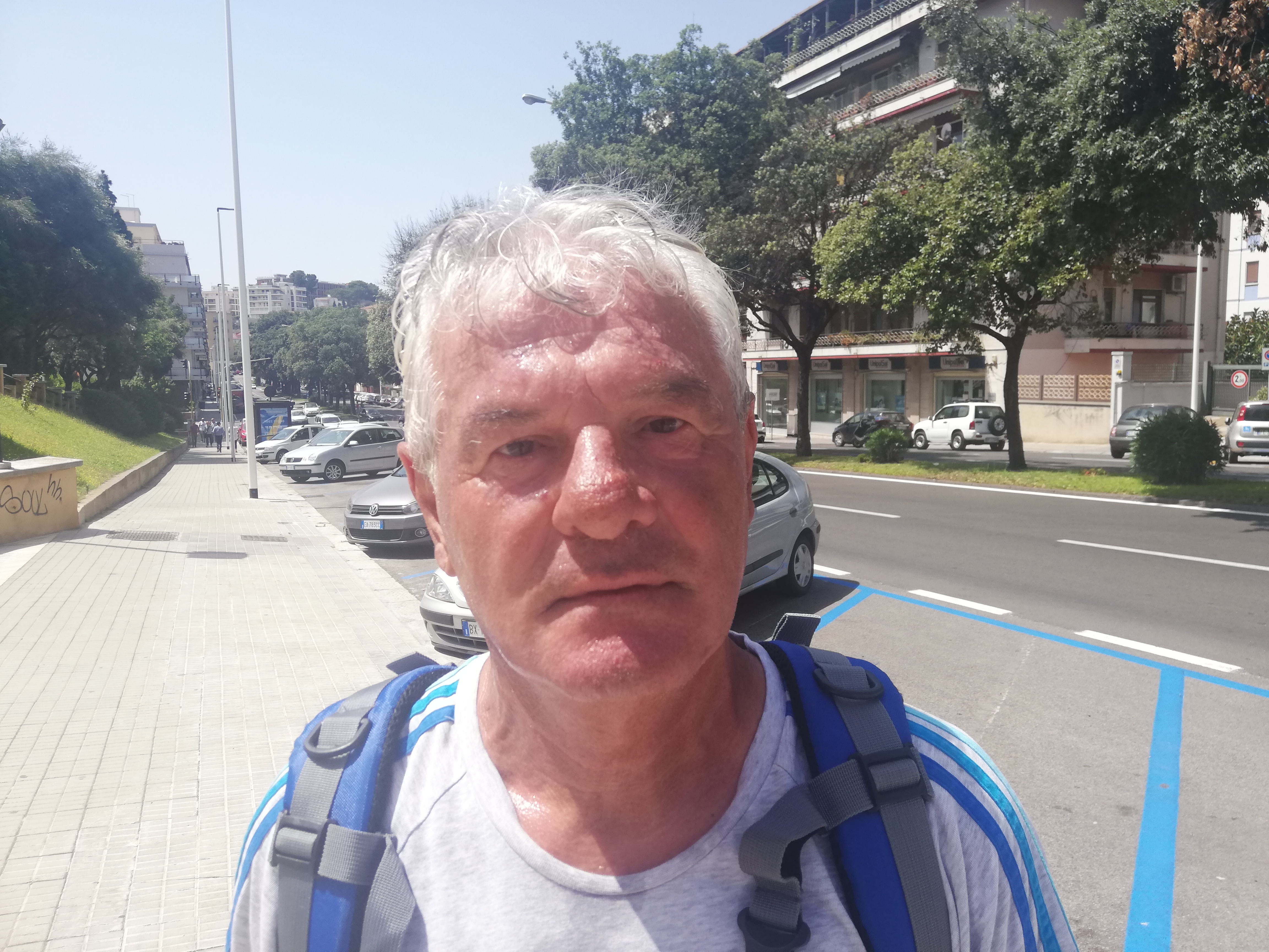 “Troppe strisce blu a Cagliari, si paga ovunque: in via Scano disagi per andare al tennis club”