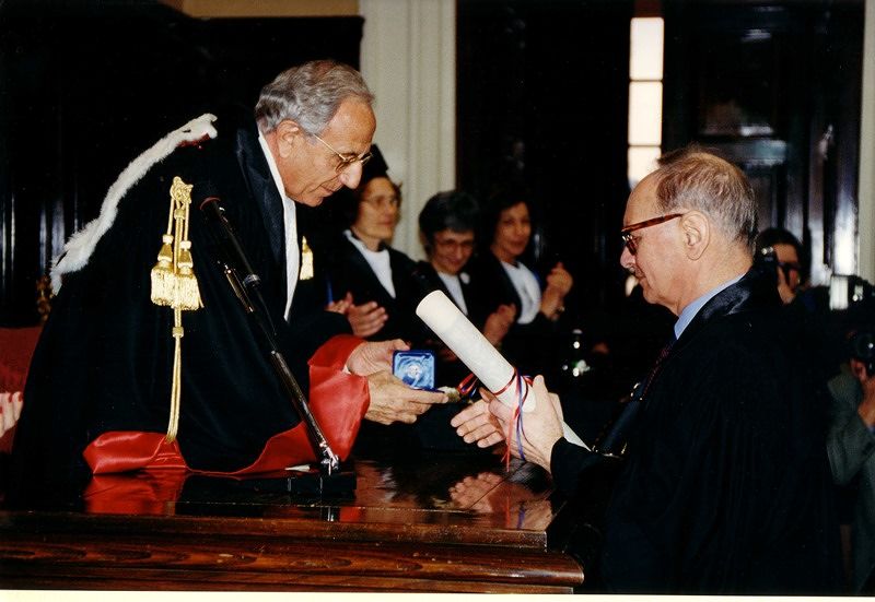 Addio a Ennio Morricone, ha ricevuto a Cagliari la prima laurea honoris causa