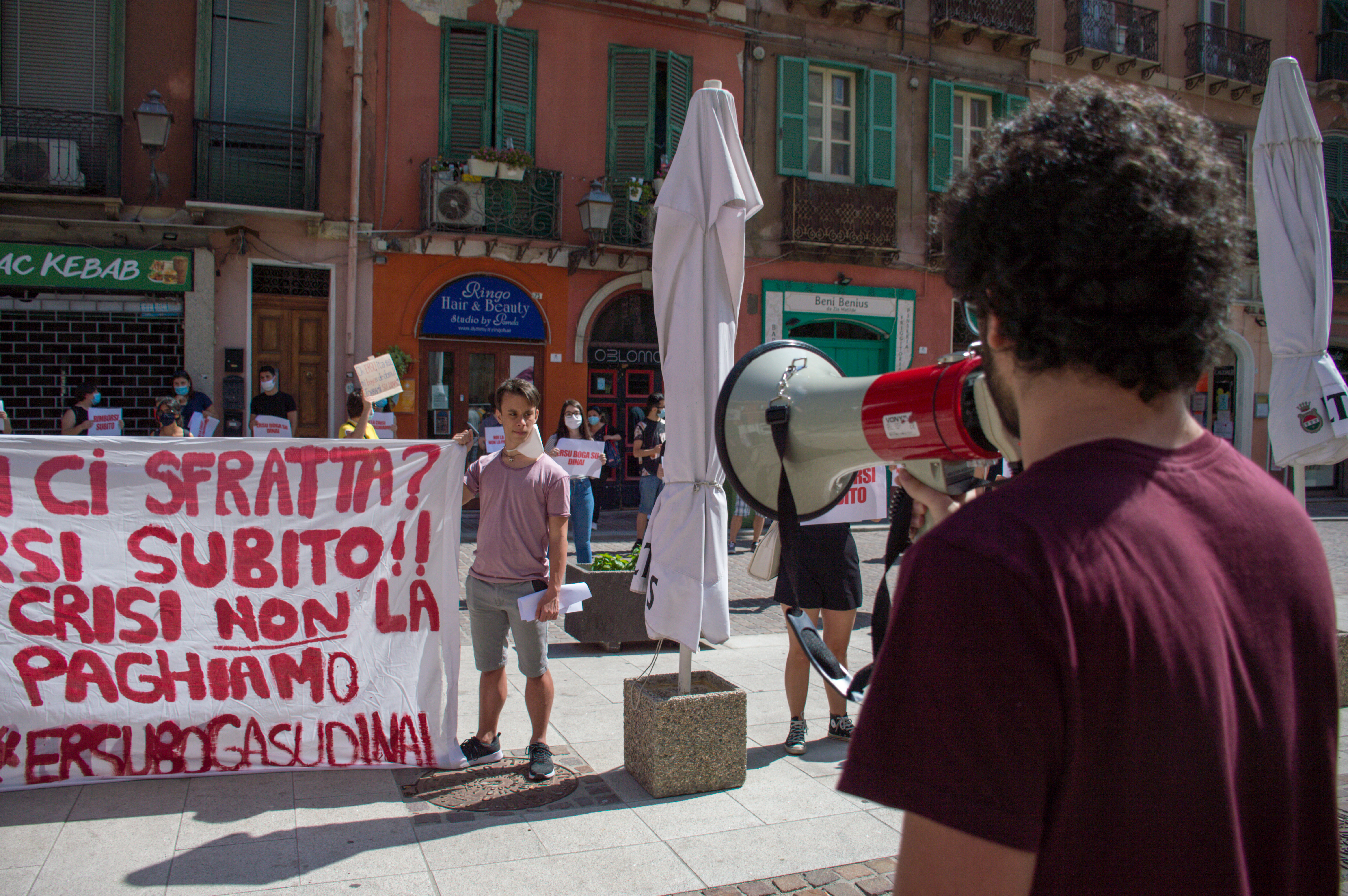 Universitari cagliaritani, la protesta non si placa: “Quando potremo rientrare nelle Case dello Studente”
