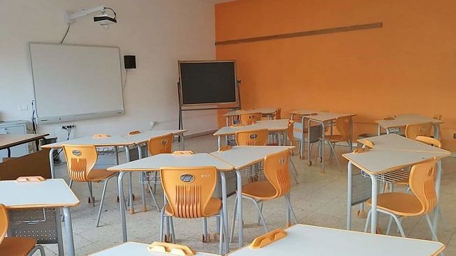 Monserrato, emergenza covid a scuola: ecco i nuovi arredi e le nuove aule