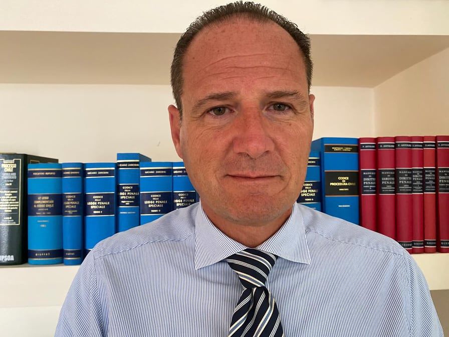 Dramma di Villasimius: “Il corpo accanto alla Polo, perché? Servono prove e non testimonianze”