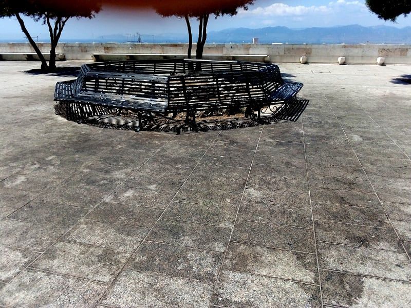 Cagliari, letamaio al Bastione dopo le bevute: “Con Truzzu città più caddozza”