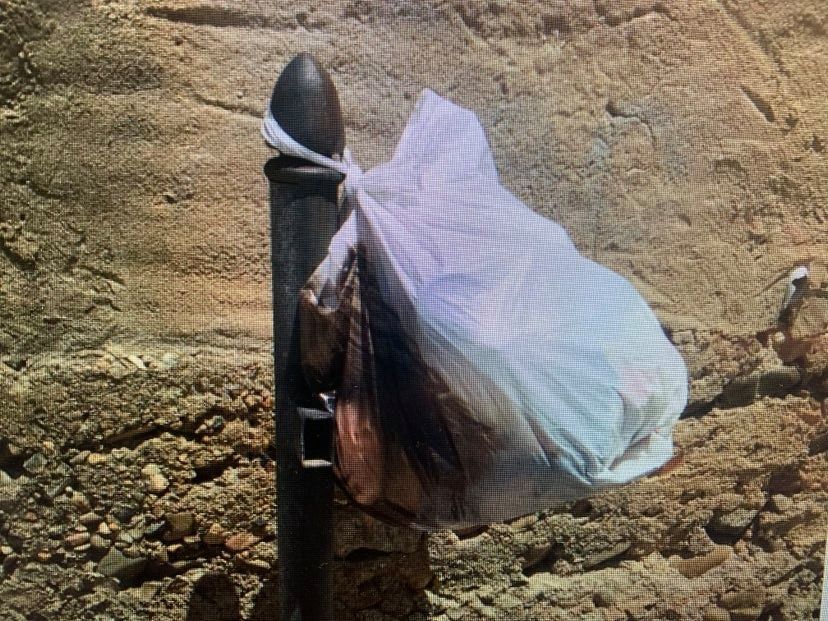 Il “caddozzo asseminese” si inventa il cestino anche quando non c’è: l’ironia della sindaca Licheri