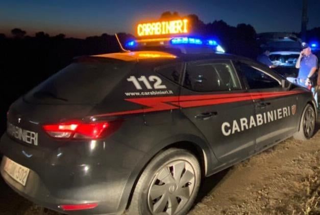Sanluri, fratelli ladri sorpresi durante un furto nell’autolavaggio picchiano i carabinieri: arrestati