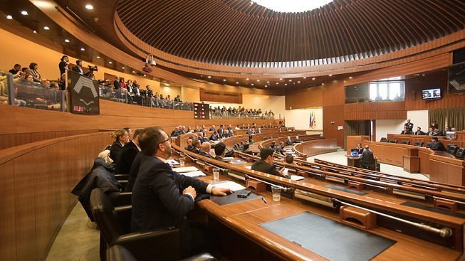Sardegna, sul Ppr c’è la nuova interpretazione: ok tra polemiche e scontri in Consiglio regionale