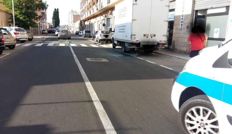 Cagliari, colpisce tre macchine in viale Monastir e poi scappa: automobilista nei guai