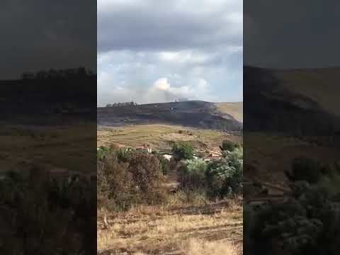 Maxi incendio a Furtei sospinto dal vento, piromani ancora scatenati (VIDEO)