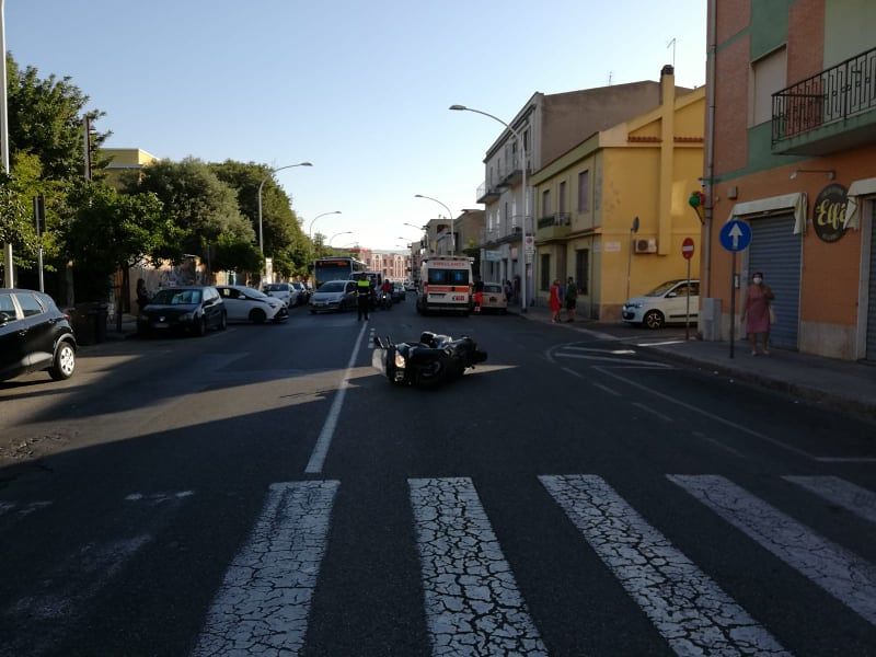 Schianto auto-moto alle porte di Pirri, 46enne ferito finisce all’ospedale