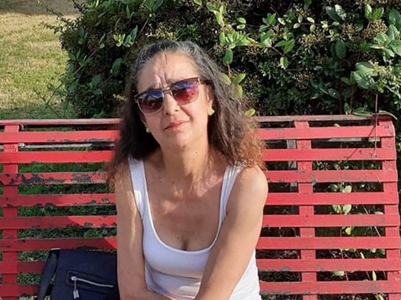 Quartu, ha una crisi epilettica in auto: “Cerco gli angeli che mi hanno soccorsa”