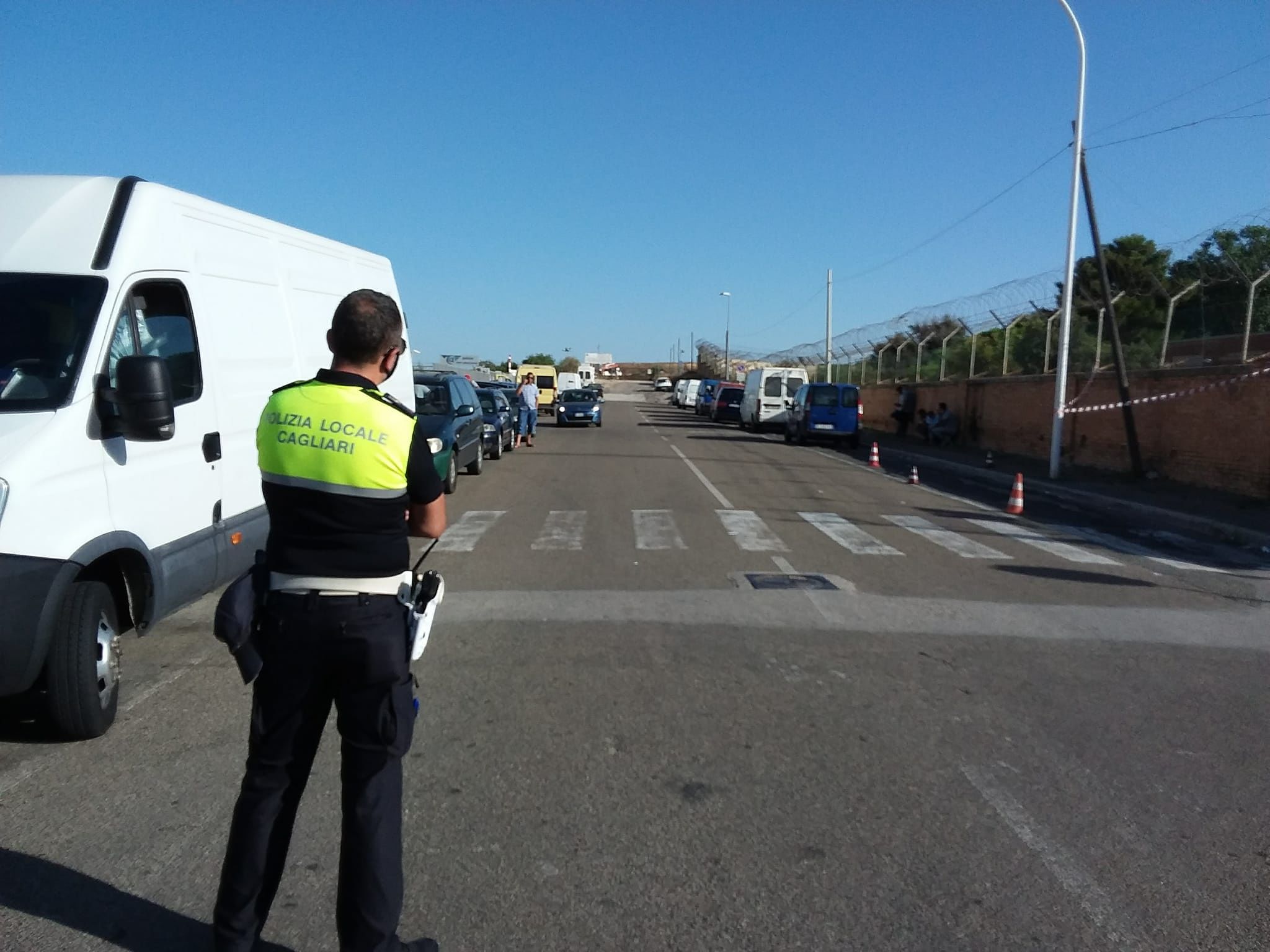 Cagliari, ambulanti bloccati all’alba: niente mercatino in via Simeto
