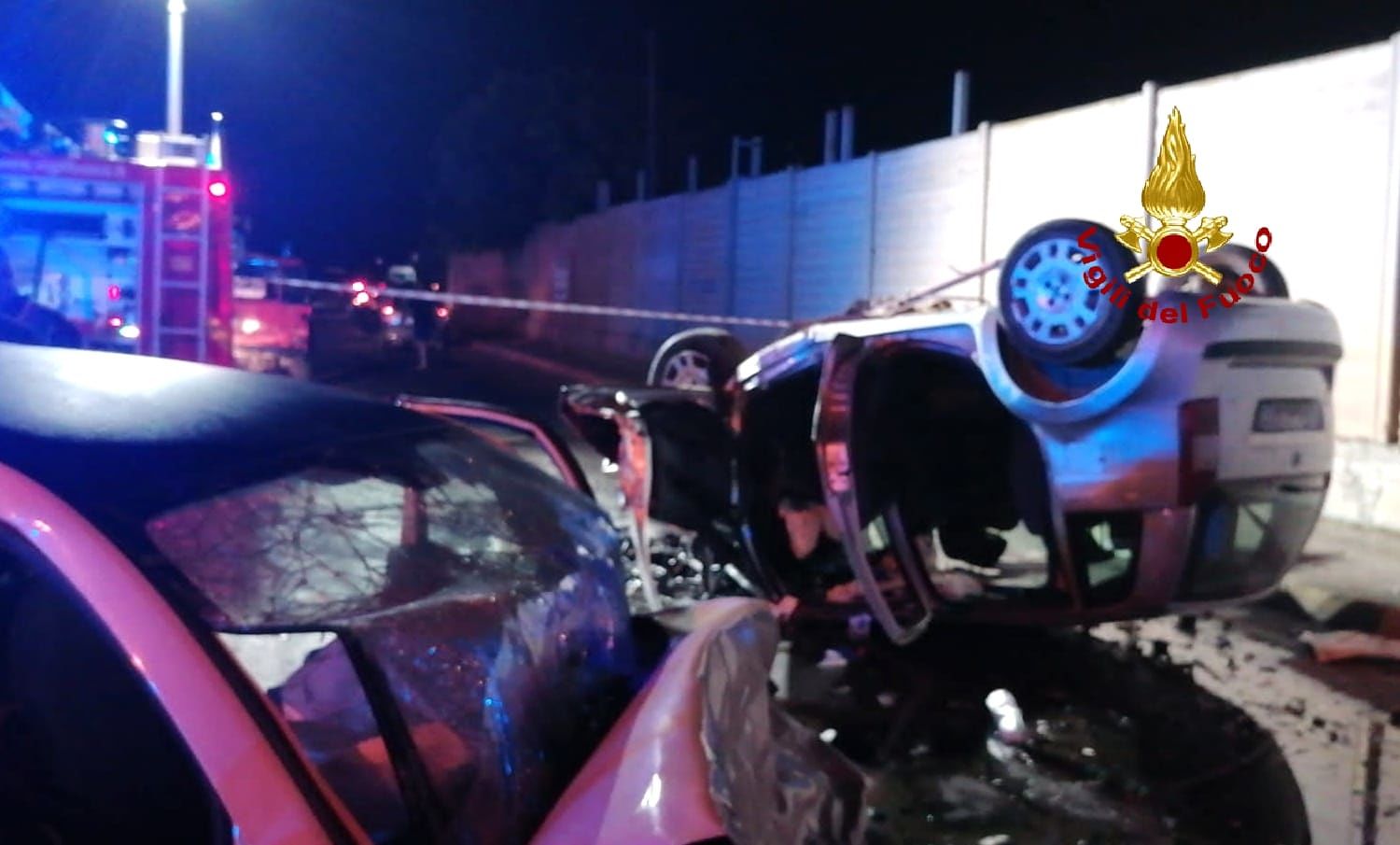 Cagliari, grave scontro tra due auto in viale La Playa: un morto e tre feriti