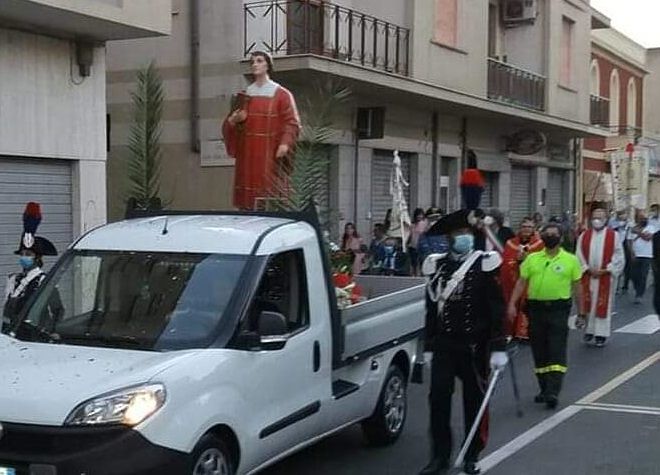 San Lorenzo sul camioncino, Monserrato si commuove: l’emergenza Covid non ferma la festa