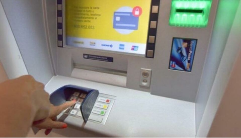 Troppo disinfettante sulla tastiera, nuovamente in tilt il Postamat di Monserrato