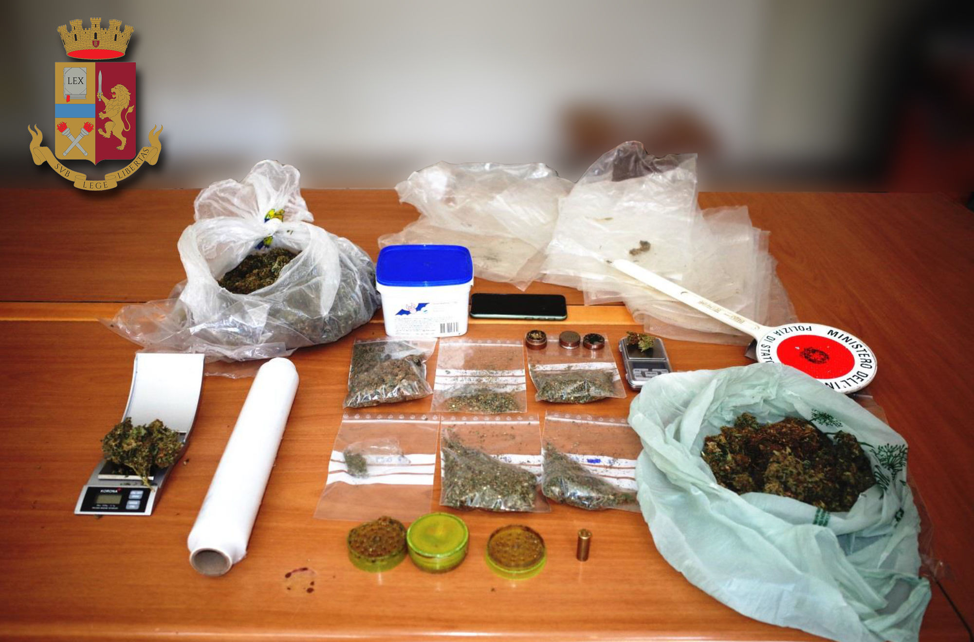 Gavoi, beccato con la marijuana in auto prova a giustificarsi: “È quella di una mia piantagione”