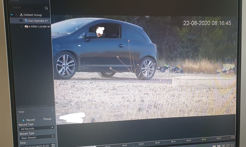 San Sperate, la task force che filma e multa due “caddozzi”: “C’è posta per voi, è in arrivo”