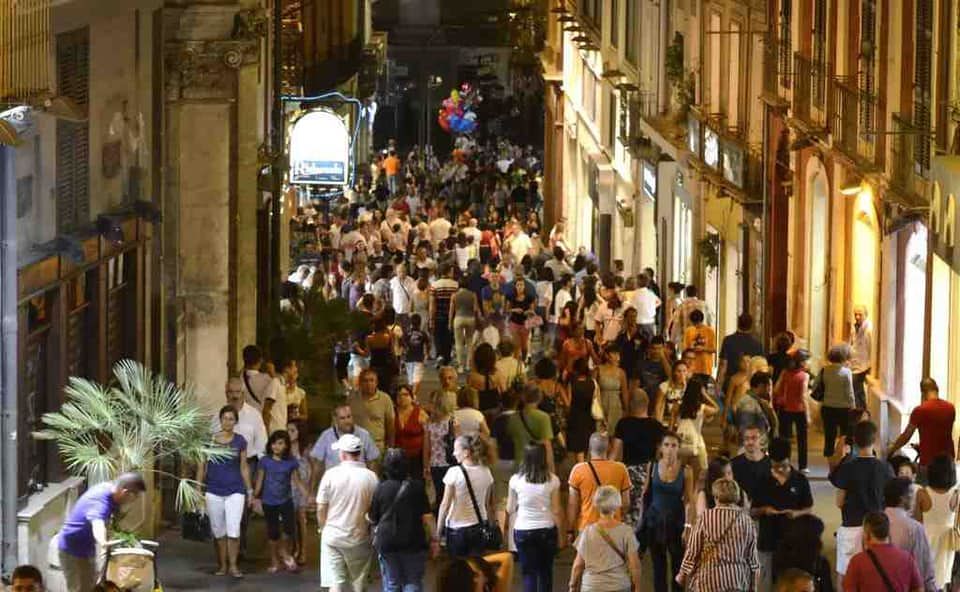 Cagliari, l’invito di Truzzu: “Mascherina obbligatoria nei luoghi affollati, nessun dramma e rispettiamo le regole”