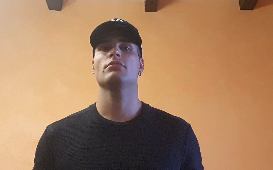 “Io, lavoratore prigioniero in casa a Porto Rotondo con i sintomi del Covid: niente tampone”