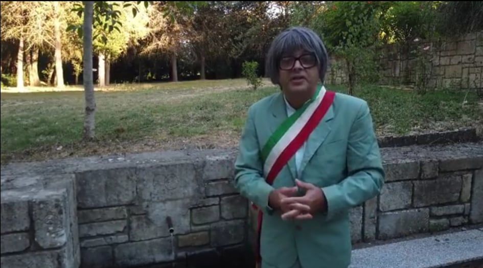 “Caro Briatore, grazie per essertene andato a Montecarlo”: l’ironia tagliente del sindaco di Scraffingiu