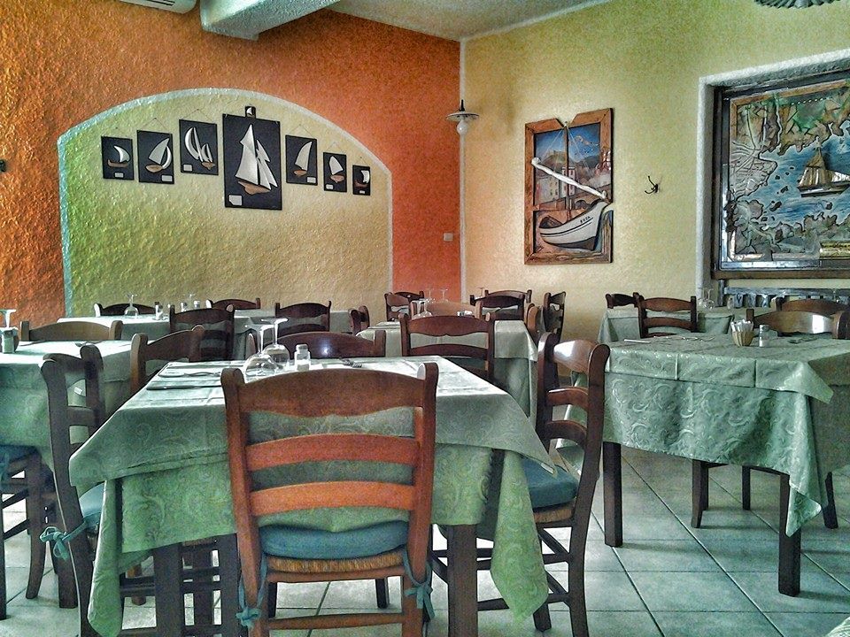 Olbia, “tre uomini volevano entrare nel mio ristorante senza mascherina: non li ho fatti nemmeno sedere”