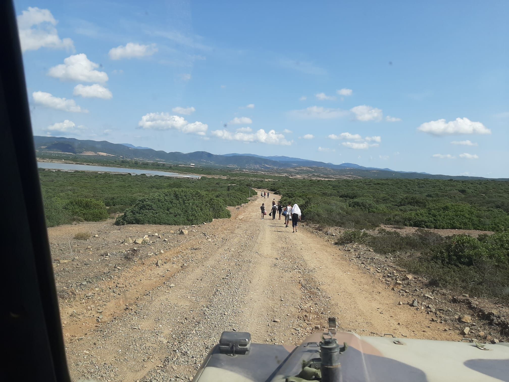 Dodici migranti sbarcano nel poligono di Capo Teulada: saranno scortati sino a Monastir