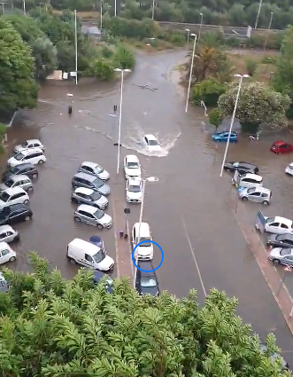 Maltempo a Cagliari, cartoline da Genneruxi: strade allagate e impraticabili – VIDEO