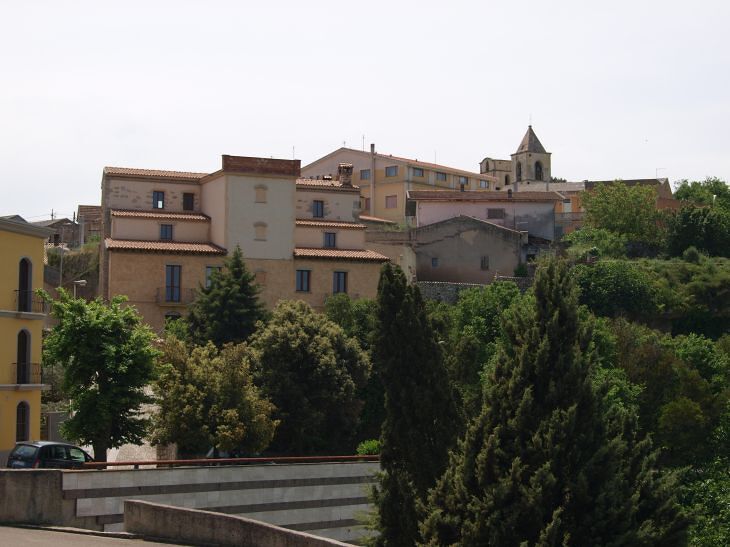 Isili, scuola dell’infanzia e primaria chiuse per un caso Covid: “Situazione delicatissima”