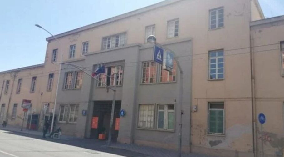 Cagliari, migrante positivo al Covid scappa dal Santissima Trinità: acciuffato dalla polizia