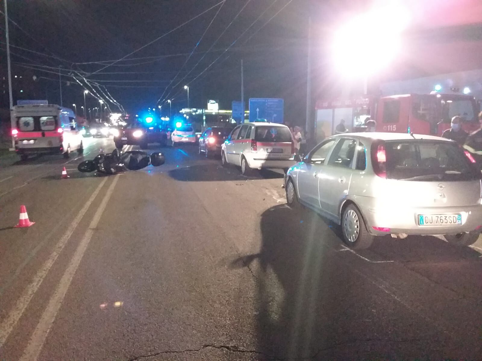 Cagliari, moto contro auto in viale Marconi: c’è un ferito grave