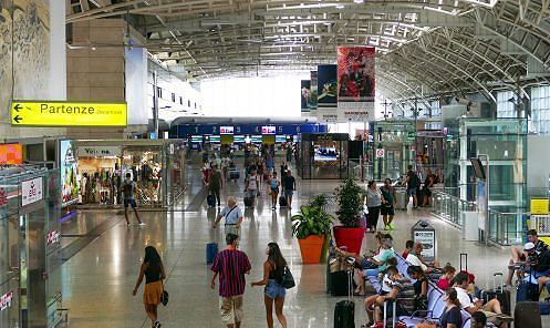 Covid, “Nessun controllo a Elmas: l’ordinanza di Solinas è inapplicabile e illegittima”