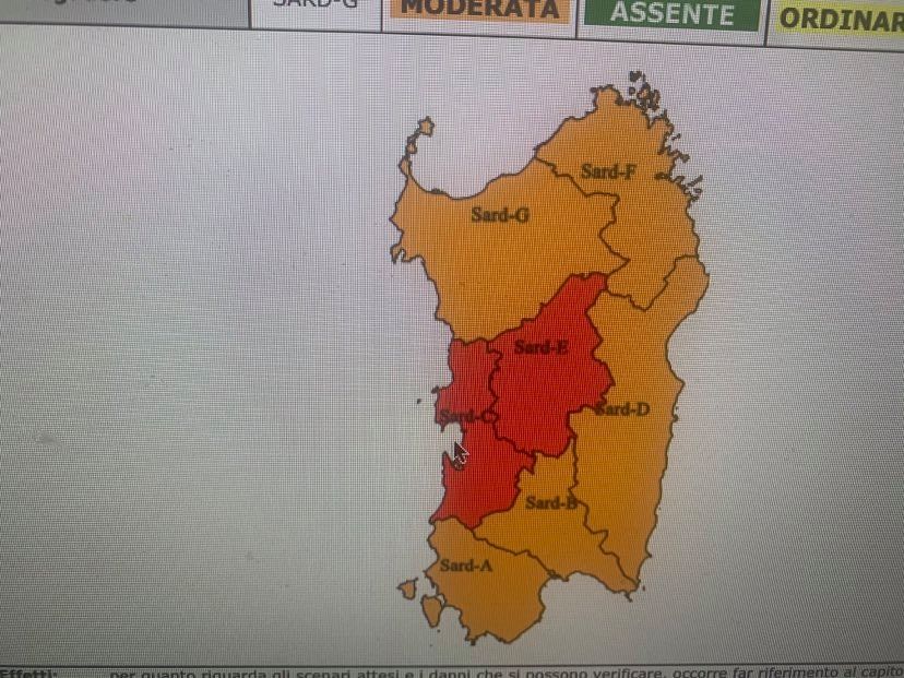 Attenzione, scatta l’allerta arancione (e rossa in alcune zone) per piogge e temporali in Sardegna domani