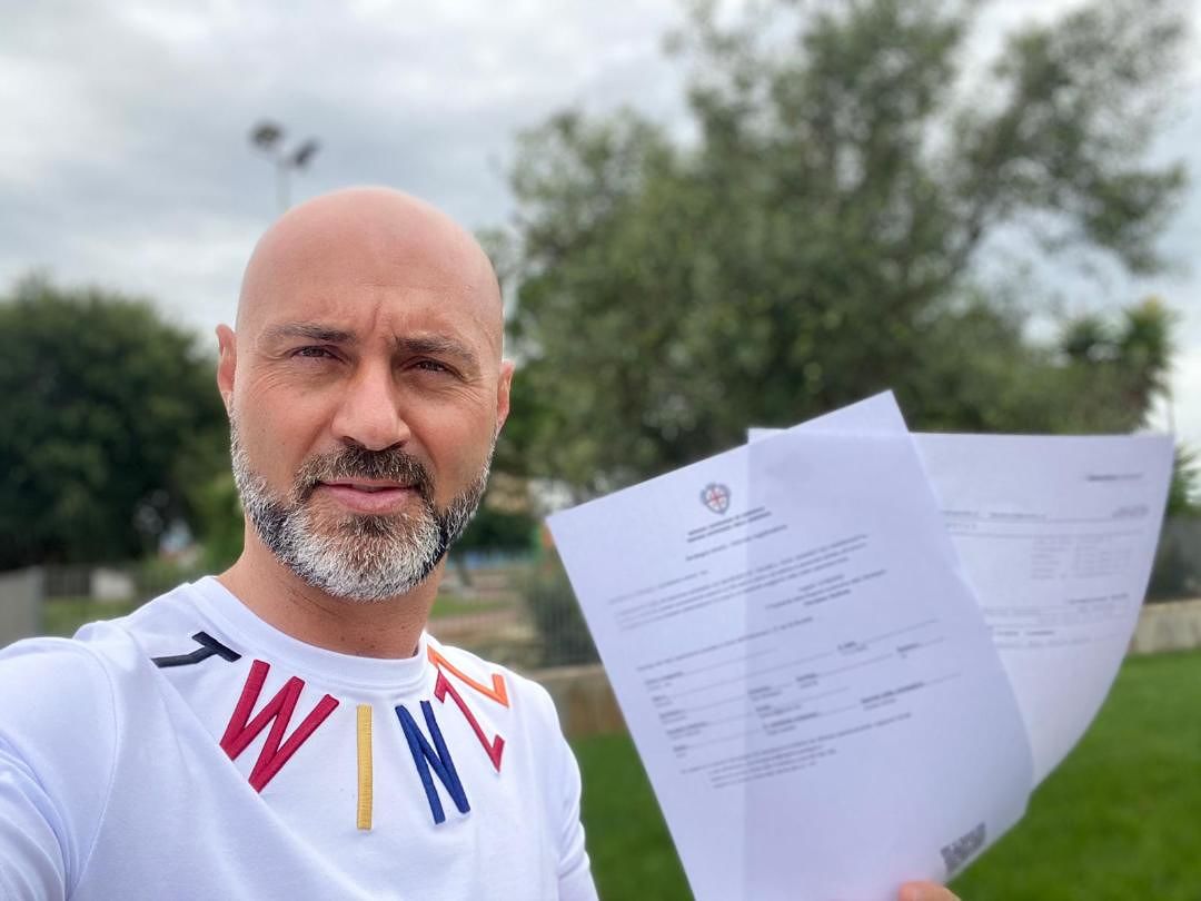 Andrea, chef a Bratislava: “In vacanza nella mia Sardegna, mi hanno solo misurato la temperatura”